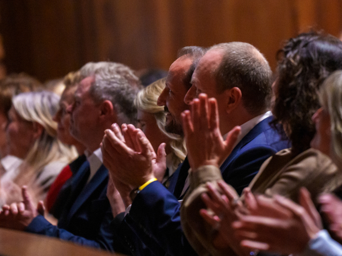 Kronprins Haakon i Operaen for å høre Margaret Atwood snakke om sitt forfatterskap. Med mer enn 70 utgivelser bak seg, bøker oversatt til mer enn 45 land og en mengde høythengende priser, er kanadiske Atwood blitt en levende legende. Foto: Cornelius Poppe / NTB