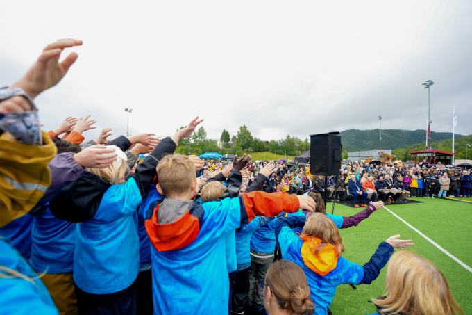 Familiedag og stort jubileumsarrangement møtte Kronprinsparet da de ankom Malvik. Foto: Lise Åserud, NTB